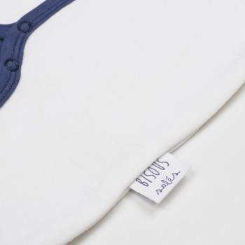 Pyjama naissance en molleton avec étiquette imprimée "bisous salés" Pyjama naissance en molleton avec étiquette imprimée "bisous salés"