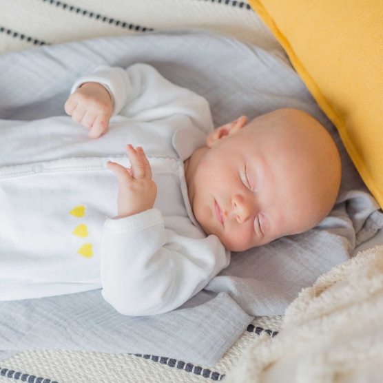 Pyjama naissance fille - 3 petits coeurs