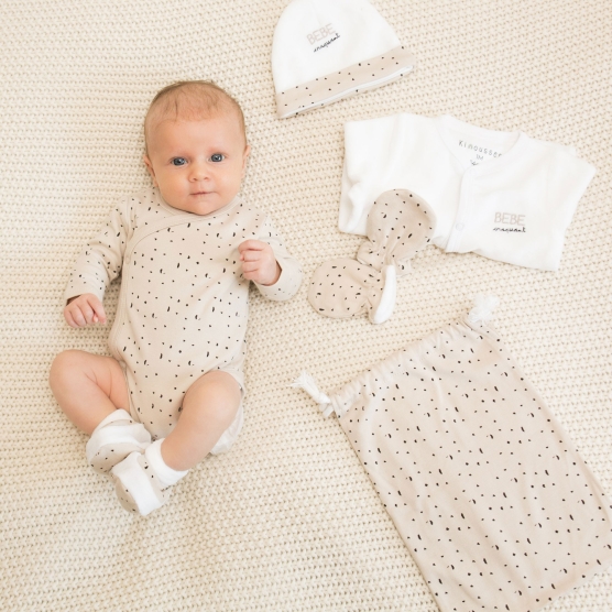 Coffret naissance/ensemble bébé effet tricoté - Assalamshop