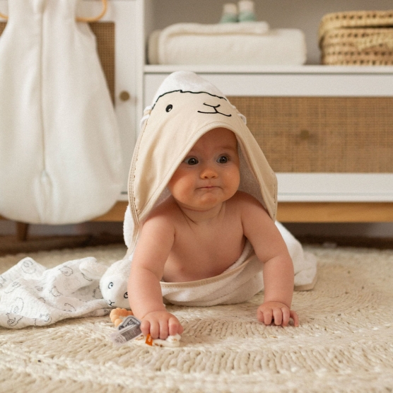 Hooded bath towel with a little sheep head