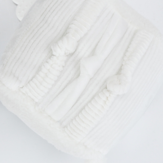 activity cube from the Wooly collection in white velvet
