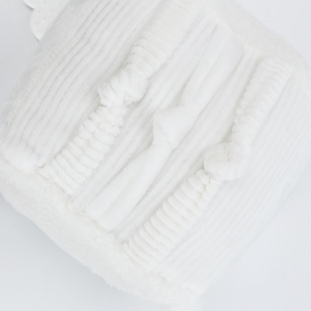 materiaalzoom op de koordjes van de activiteitenkubus Wooly materiaalzoom op de koordjes van de activiteitenkubus Wooly