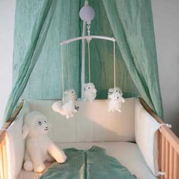 Conjunto de roupa de cama para bebé Wooly com móbile musical de ovelha