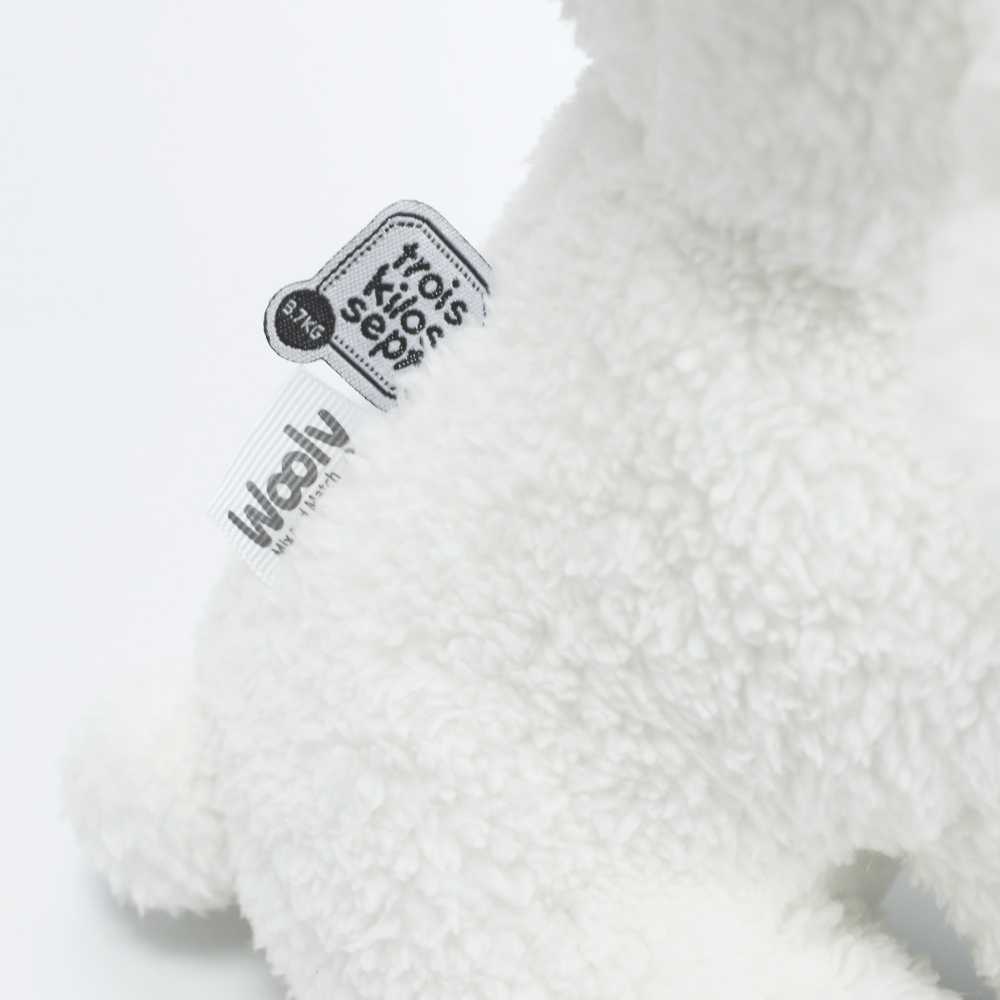 peluche con sus etiquetas