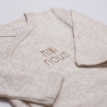 zoom inscription "mini us" on bodysuit zoom inscription "mini us" on bodysuit