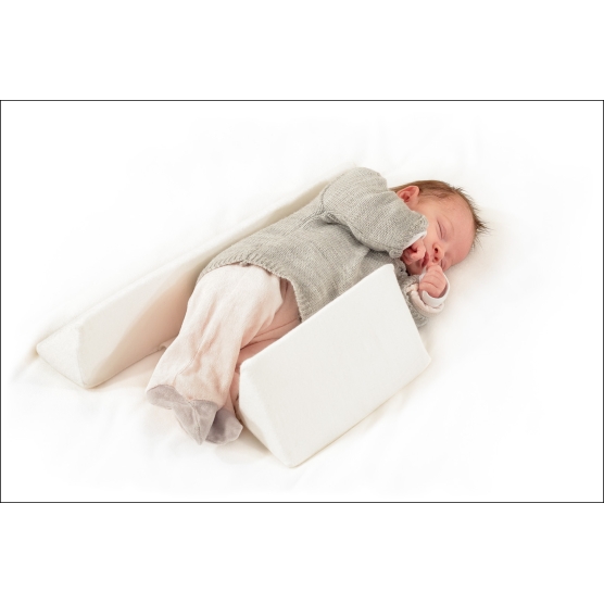 White baby wedge