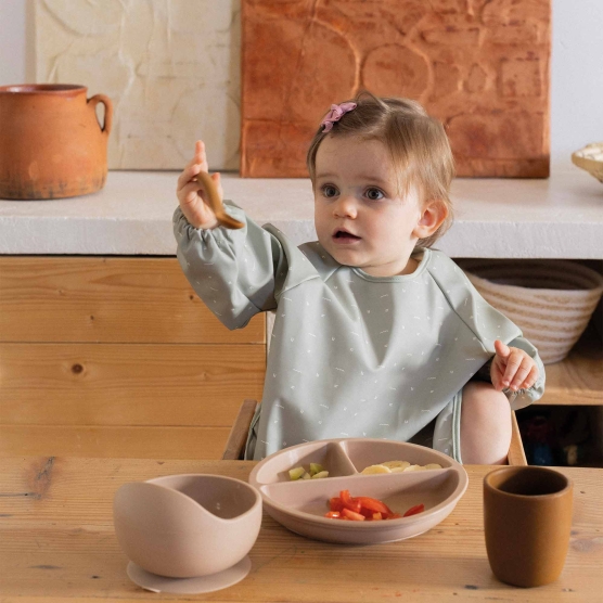 Plasticized bib apron for...