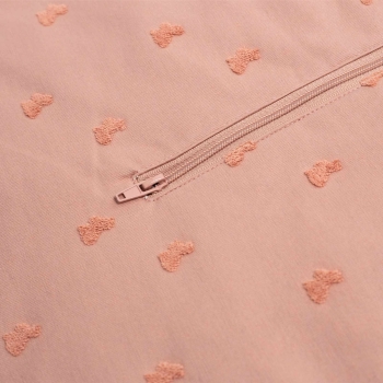 Zoom materiaal en sluiting van de baby slaapzak