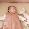bambino dorme nel suo sacco nanna color terra di siena tog2