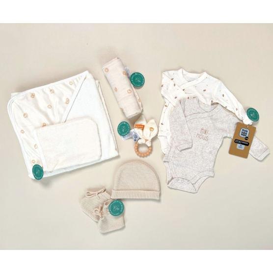 neugeborenen-set-1-monat-beige-baby