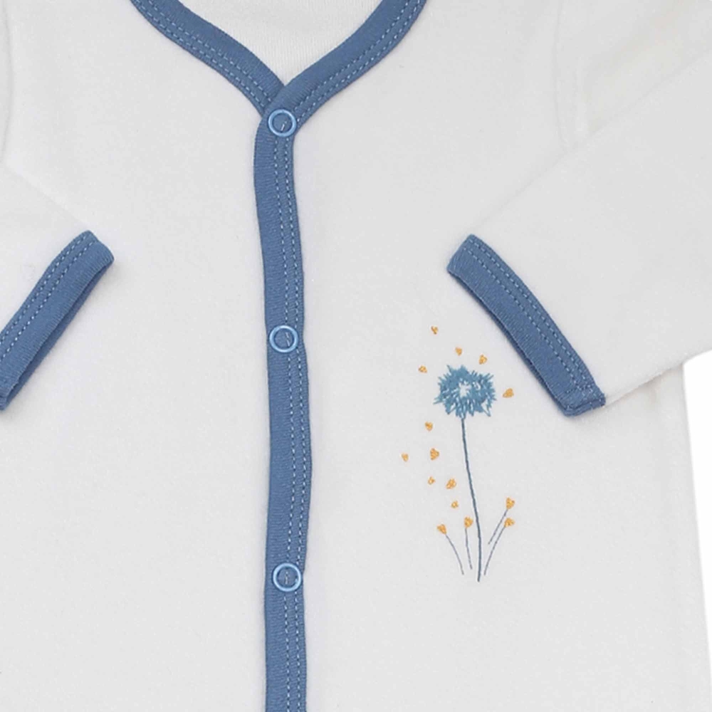 zoom dibujo flor en pijama niña