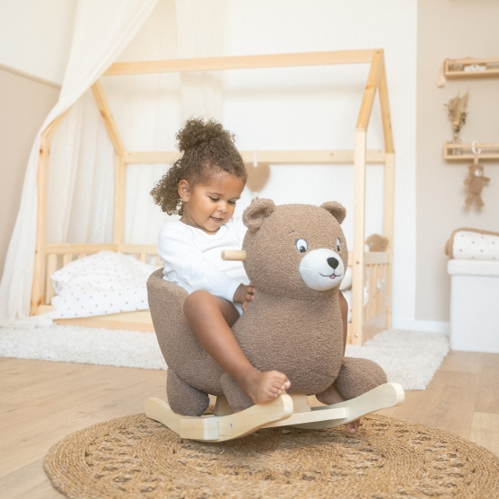 Dondolo per neonato a forma di orso in tessuto teddy color moka