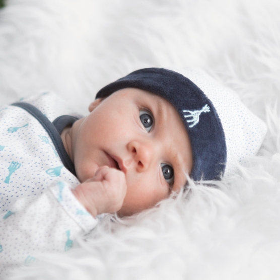 Newborn hat - ©Sophie la girafe