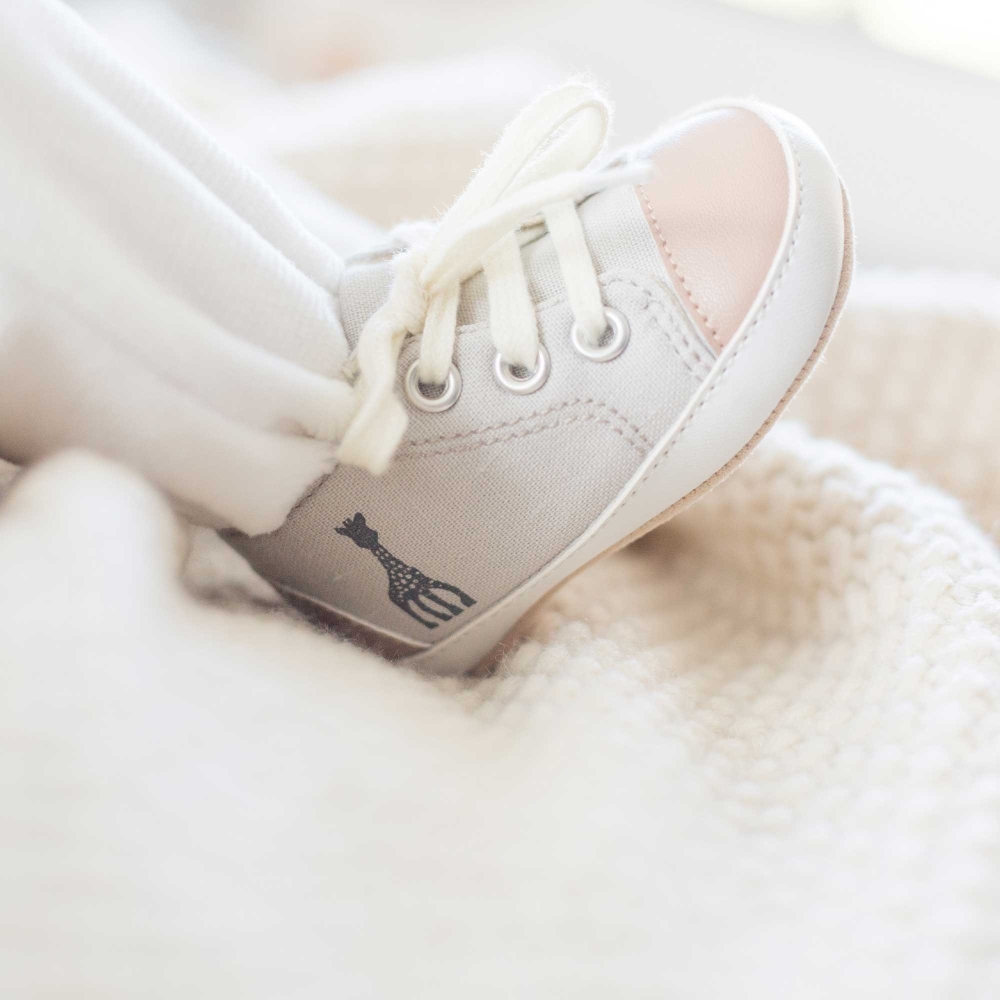 Baby shoes - ©Sophie la girafe Trois Kilos Sept - 2 Baby shoes - ©Sophie la girafe Trois Kilos Sept - 2