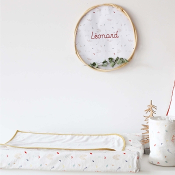 Matelas à langer + serviette amovible - Cache-cache en forêt Matelas à langer + serviette amovible - Cache-cache en forêt