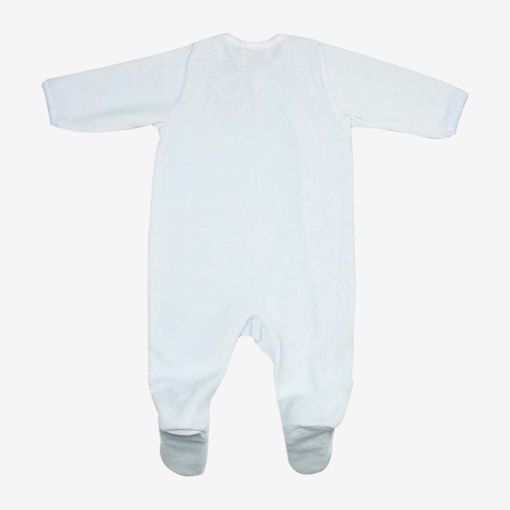 Parte trasera del pijama azul de terciopelo