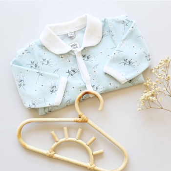 Staging of peter pan collar pajamas