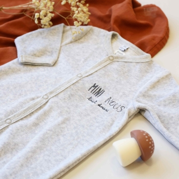Mise en scène pyjama gris chiné