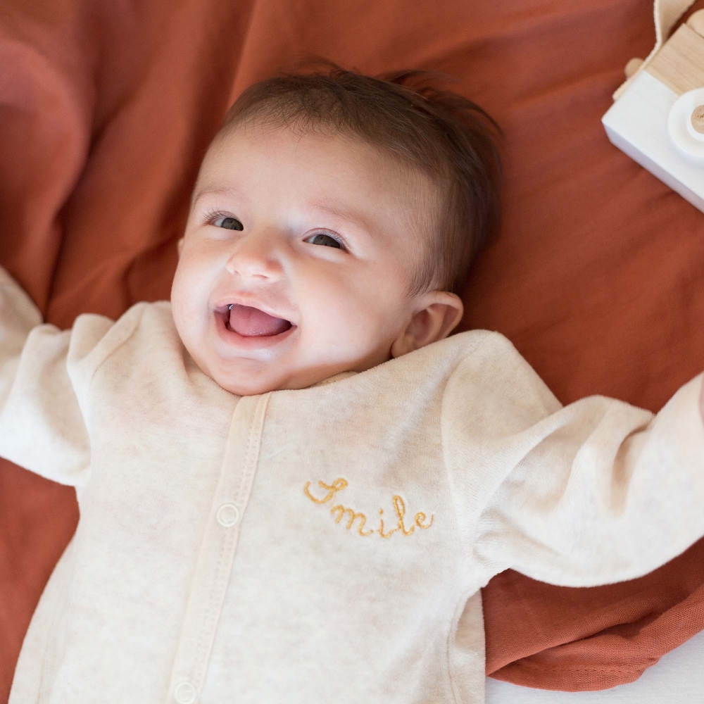 Bébé qui a le smile ! Bébé qui a le smile !