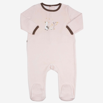 Roze babypyjama versierd met de ganzenfamilie Roze babypyjama versierd met de ganzenfamilie