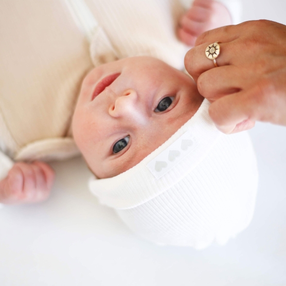 Bonnet naissance en coton Trois Kilos Sept