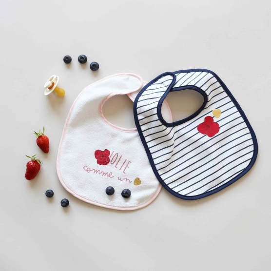 Set of 7 bibs pretty as a picture