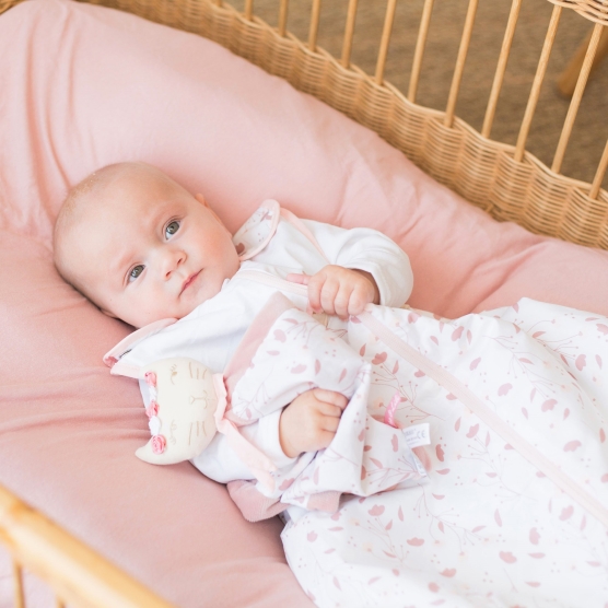 Pink flat little cat comforter