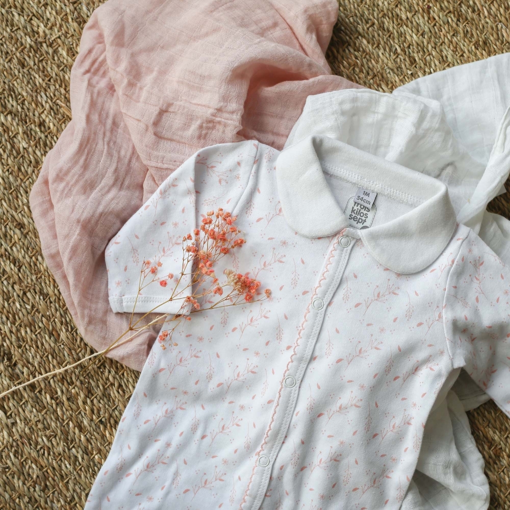 pyjama à fleurs en coton pyjama à fleurs en coton