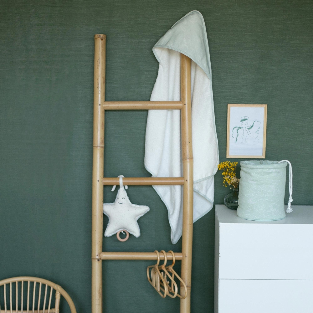 Au Large de Nova hooded bath towel lifestyle photo Au Large de Nova hooded bath towel lifestyle photo