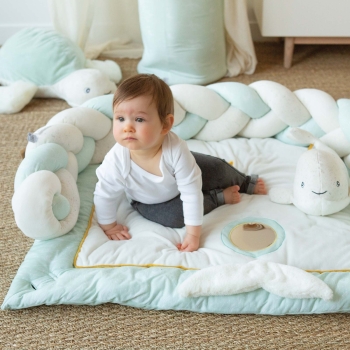 baby op zijn boxkleed zonder de bogen uit de collectie op volle zee van nova baby op zijn boxkleed zonder de bogen uit de collectie op volle zee van nova