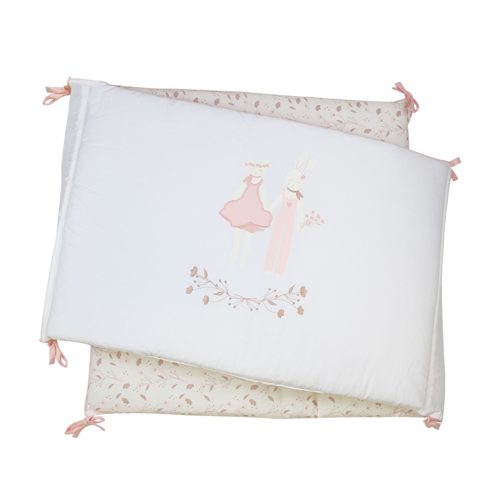 Tour de lit bébé fille en gaze de coton bio rose - lit 60 cm x 120 cm