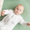 bébé dans son pyjama tout doux petit chat bébé dans son pyjama tout doux petit chat