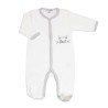Pigiama bianco e largo con la scritta "petit Chat" sul davanti Pigiama bianco e largo con la scritta "petit Chat" sul davanti