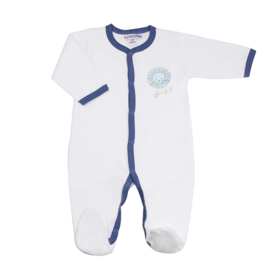 bébé avec son pyjama en velours y lion