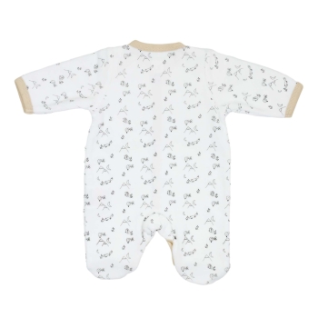 Zoom op de achterkant van de pyjama met de print Zoom op de achterkant van de pyjama met de print