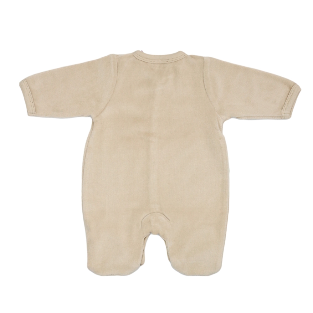 Zoom sur le dos du pyjama naissance uni camel Zoom sur le dos du pyjama naissance uni camel