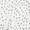 Zoom nos padrões da pelagem do leopardo no segundo pijama do lote