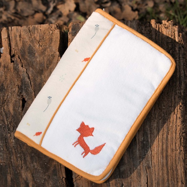 Funda cartilla de salud bebé con cremallera ★ Trois Kilos Sept