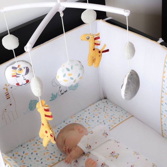 Musical Mobile for Baby - Trois Kilos Sept